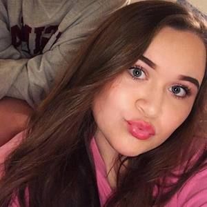 Meet your Posher, Mallory